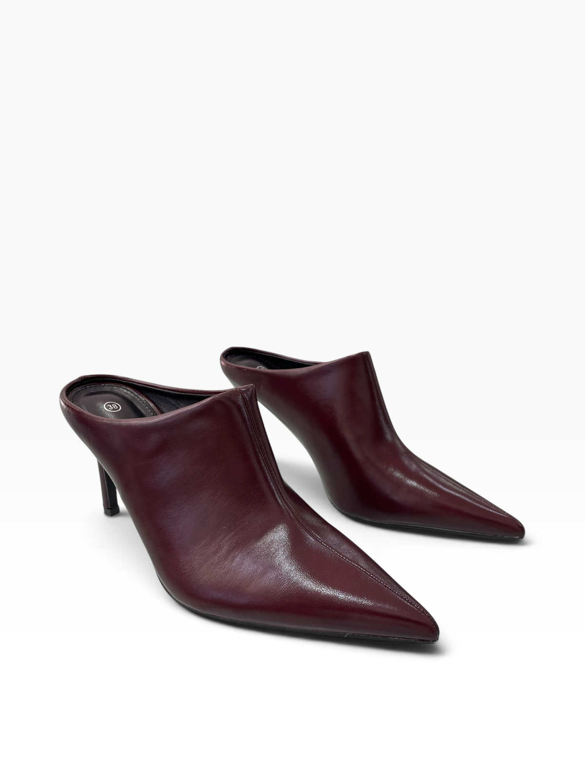 Pointed Mules με Λεπτό Τακούνι