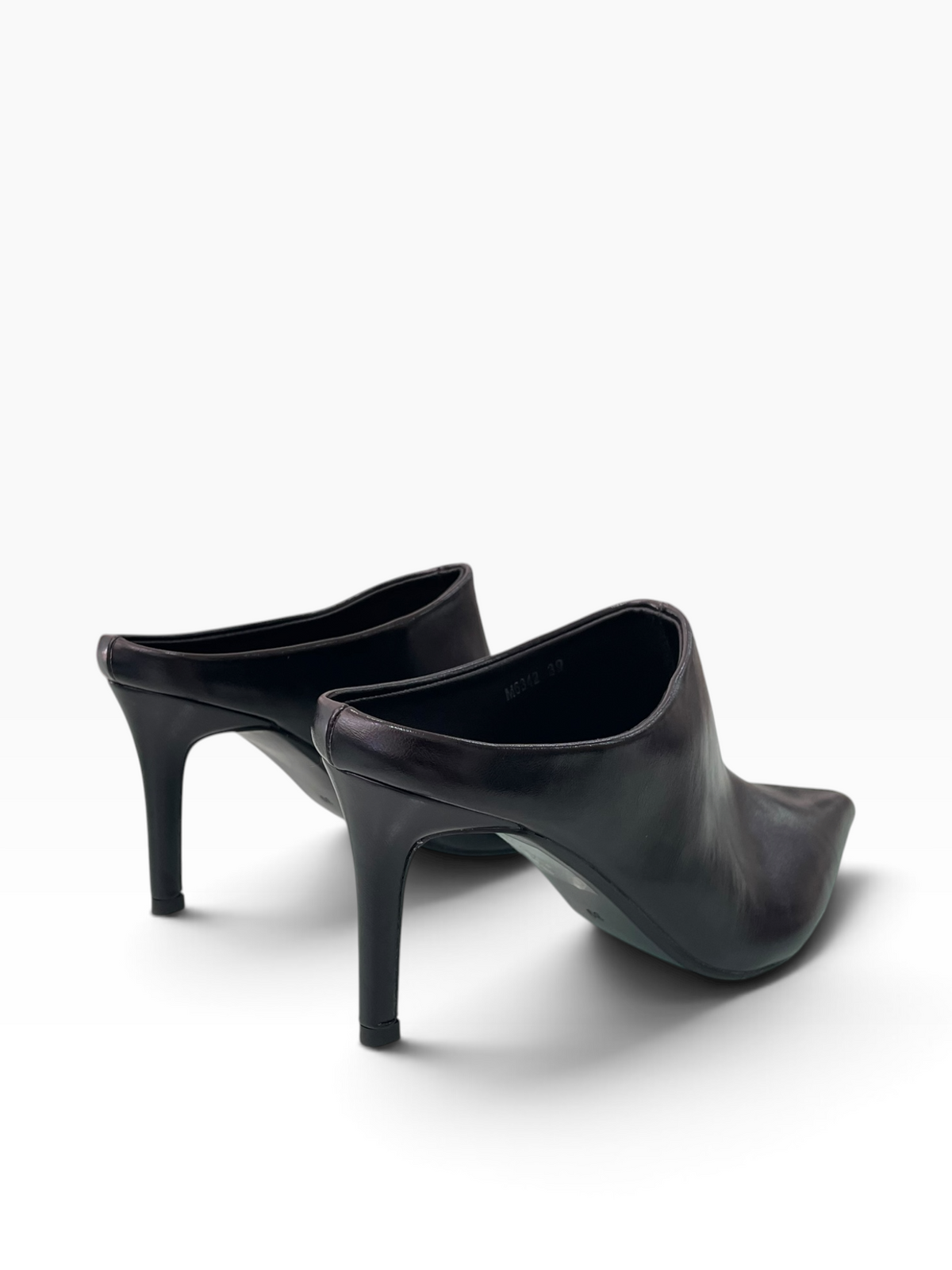 Pointed Mules με Λεπτό Τακούνι