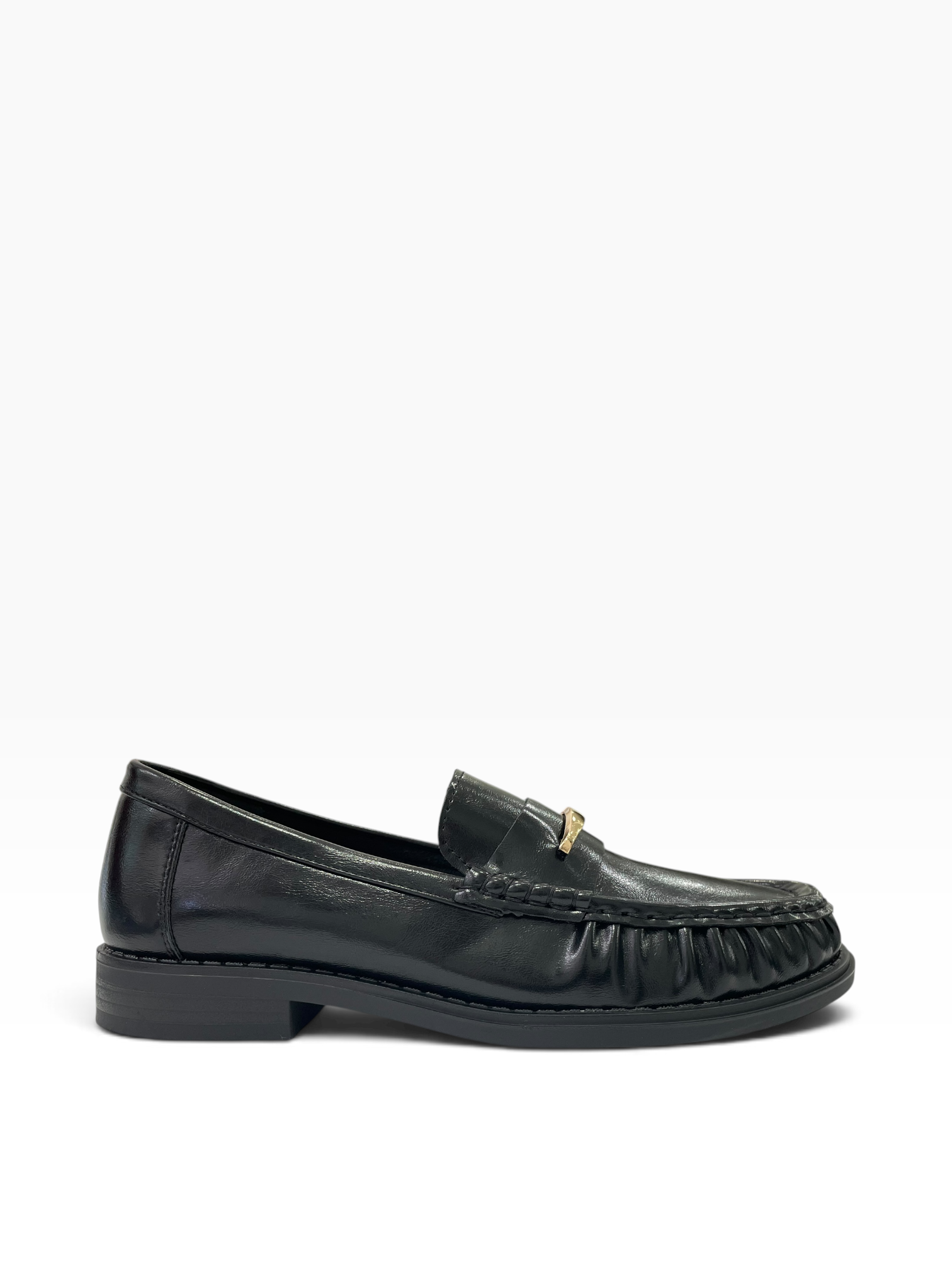 Γυναικεία Loafers με Σούρες & Χρυσή Μεταλλική Λεπτομέρεια