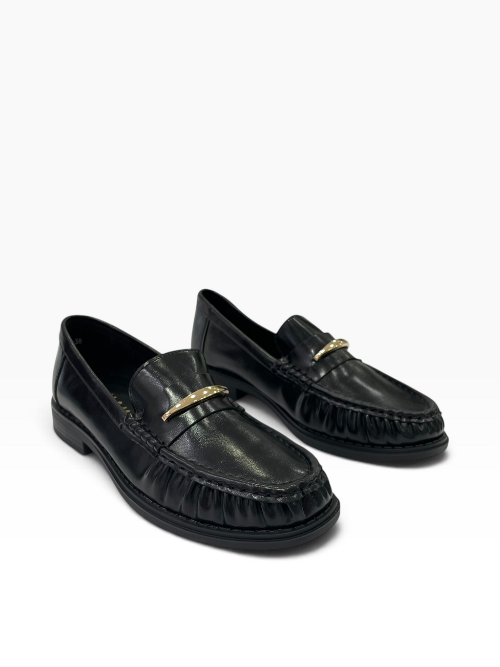 Γυναικεία Loafers με Σούρες & Χρυσή Μεταλλική Λεπτομέρεια
