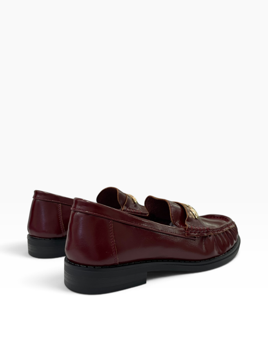 Γυναικεία Loafers με Σούρες & Χρυσή Μεταλλική Λεπτομέρεια
