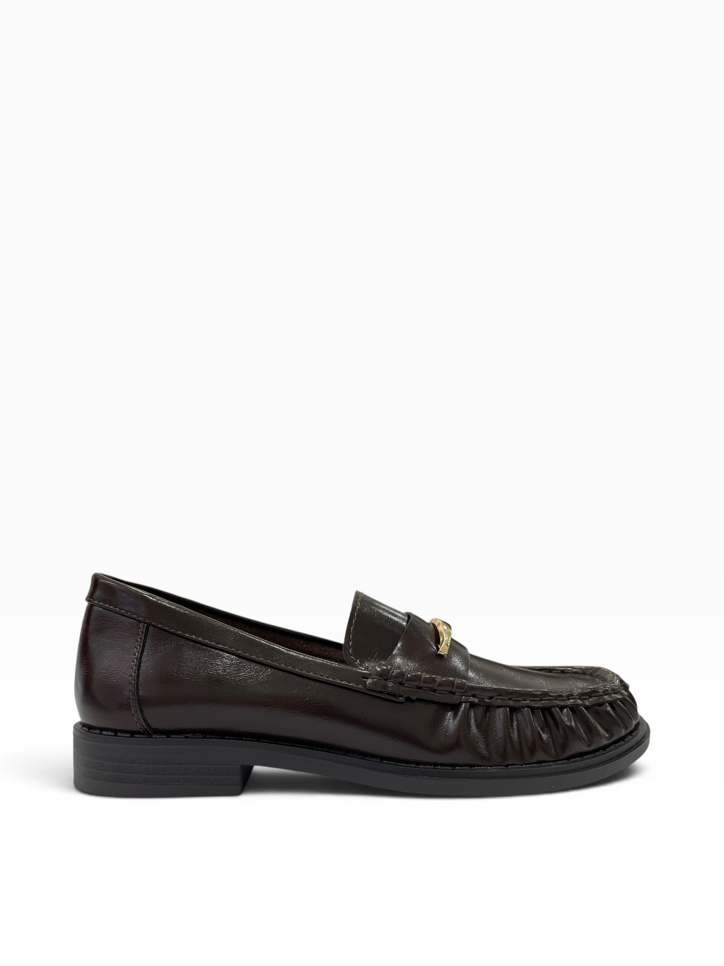 Γυναικεία Loafers με Σούρες & Χρυσή Μεταλλική Λεπτομέρεια