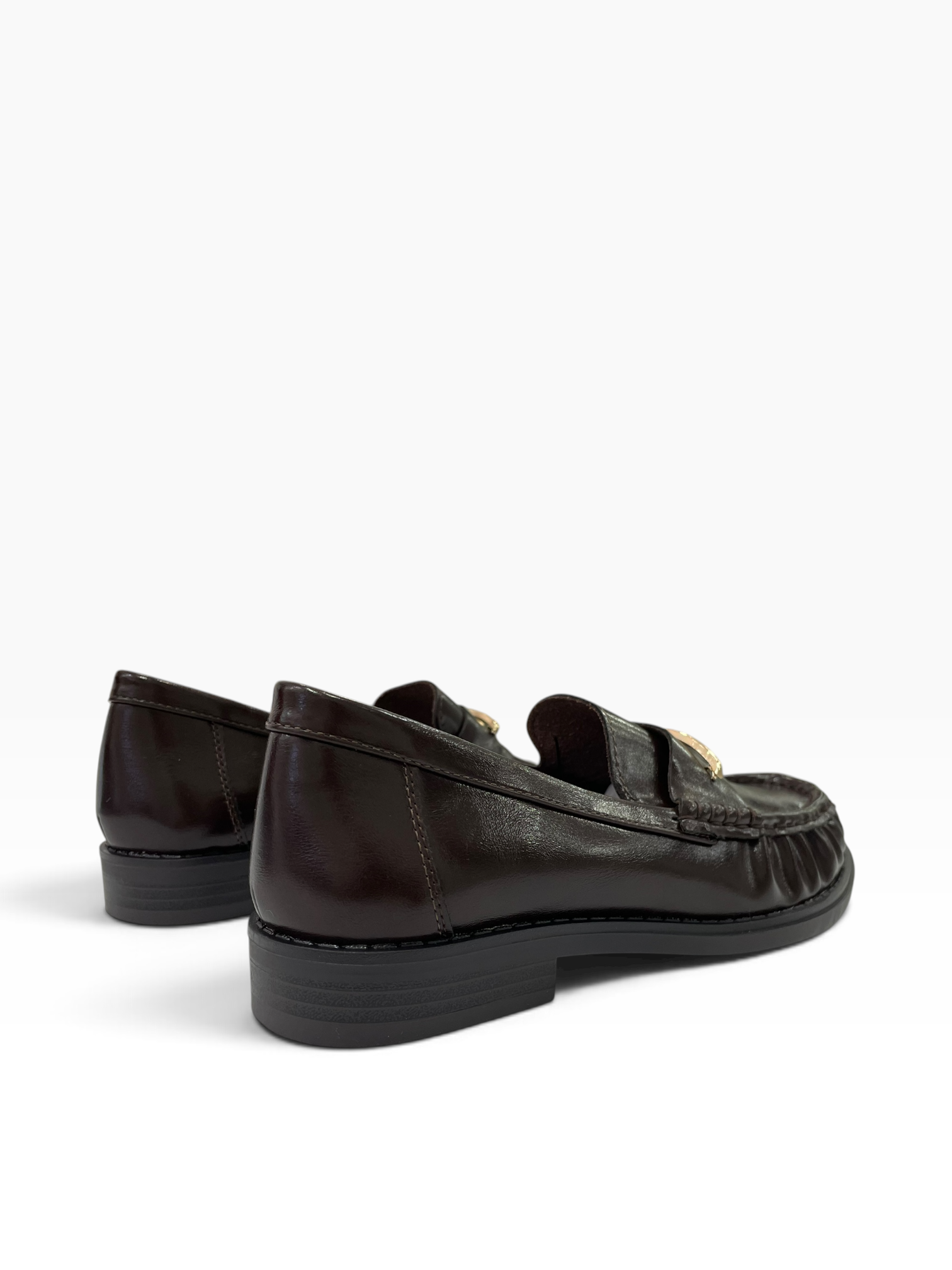 Γυναικεία Loafers με Σούρες & Χρυσή Μεταλλική Λεπτομέρεια