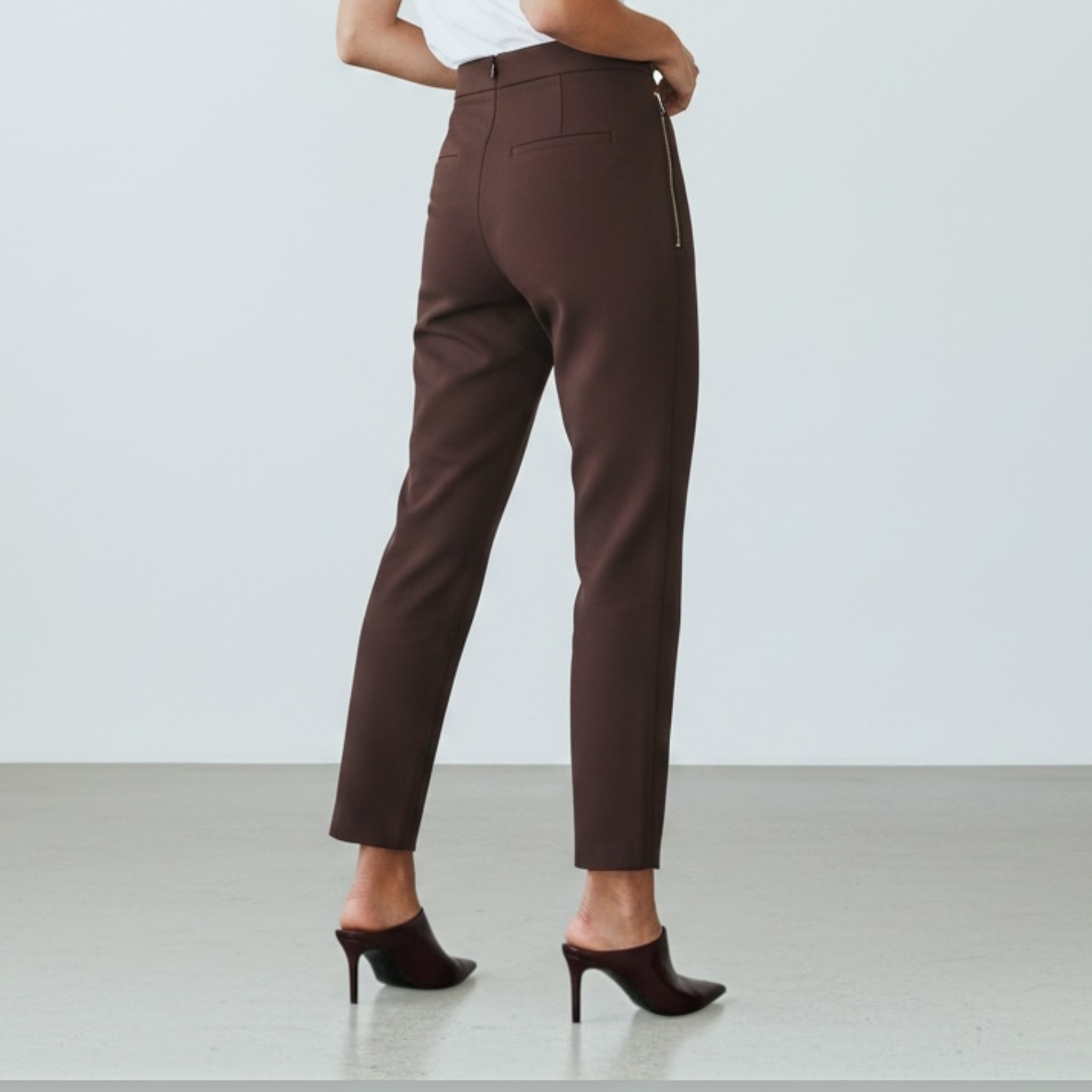 Pointed Mules με Λεπτό Τακούνι